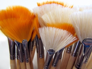 Artistic Painting Brush Display